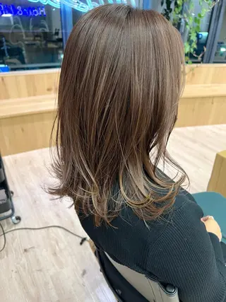 セミロング カラー 艶ベージュ/オリーブ カラー🫒airiのヘアスタイル