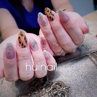 ミディアム めぐみのネイルサロン スタッフ練習のネイルデザイン