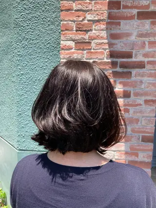 ショート カラー 🫧透明感イルミナ カラー🫧三浦菜々子のヘアスタイル