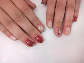 ネイル はばすみれ🎀ﾈｲﾙ 光ﾌｪｲｼｬﾙ ﾍｱのネイルデザイン