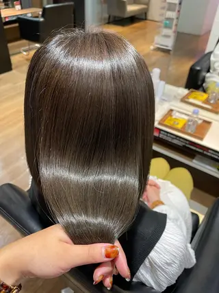 ミディアム 丸山 亜加理のヘアスタイル