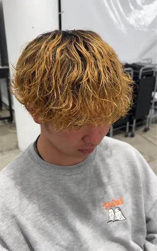 パーマ メンズ 岩佐 柚太のヘアスタイル
