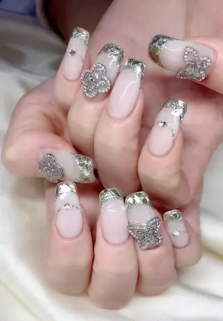 ネイル マツエク・マツパ アイブロウ Nail&eye Belire 新宿のネイルデザイン