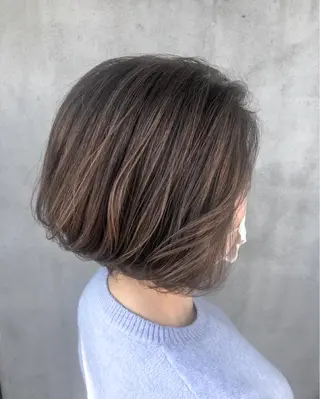 ショート カラー 佐藤 美聡のヘアスタイル