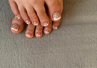 ネイル VIERU 🌈🎀💖のネイルデザイン