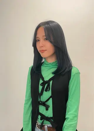 セミロング 🎨透明感カラー/ ハイライト/近藤怜那のヘアスタイル