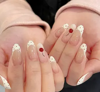 ネイル Pure&Rich Nailのネイルデザイン