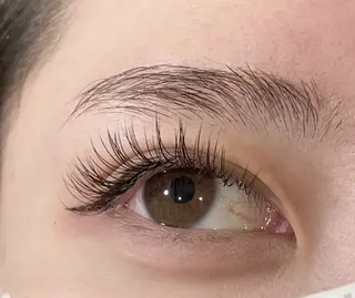 マツエク・マツパ blanc吉澤 ありみの眉毛・アイブロウイメージ