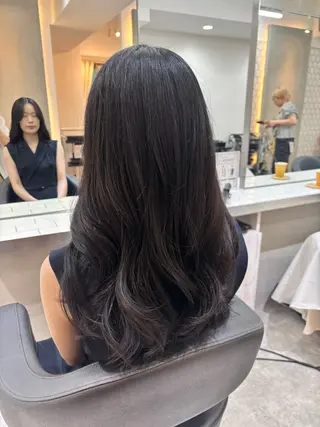 ロング Viot 銀座 樋口 桃佳のヘアスタイル