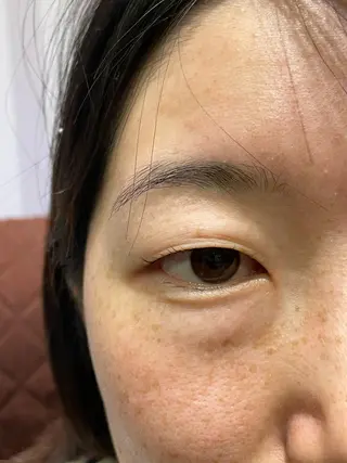 マツエク・マツパ 井上 真里奈のヘアスタイル