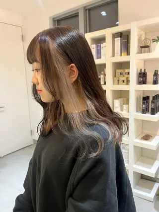 セミロング カラー 長山 茉白のヘアスタイル