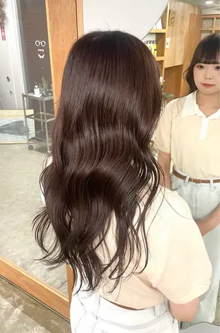 カラー cie ヒナタのヘアスタイル