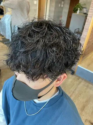 ショート パーマ メンズ 月200名以上担当 六甲徒歩30秒のヘアスタイル