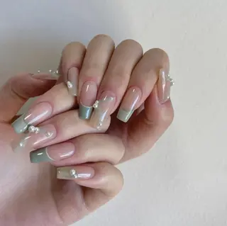 ネイル Queens ひなのネイルデザイン