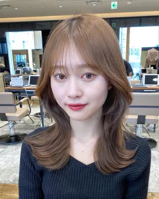 セミロング カラー 顔まわりカット🌟 くびれヘア/寺門遥輝のヘアスタイル