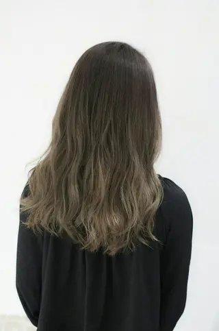 ロング セミロング カラー 辻 竜也　のヘアスタイル
