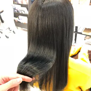 ロング カラー 金子 富士のヘアスタイル