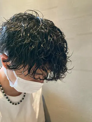 ショート パーマ メンズ 波巻きスパイラルパー マ/シャドウパーマ駿のヘアスタイル