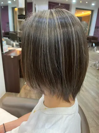 ミディアム カラー メンズ 髪質改善、パーマ 山崎純生のヘアスタイル