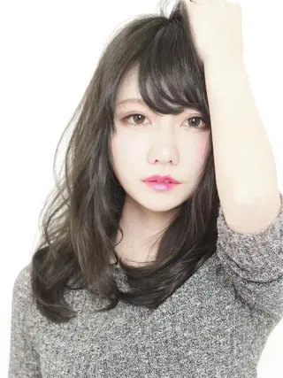 ミディアム 髪質改善カラー🫧＆ レイヤー🕊古川のヘアスタイル