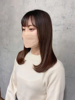 セミロング カラー 唐澤 千尋のヘアスタイル