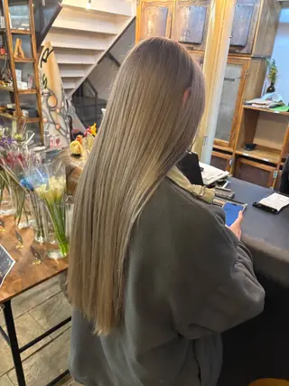 ロング カラー NAGONSTYLE 田村　莉生のヘアスタイル