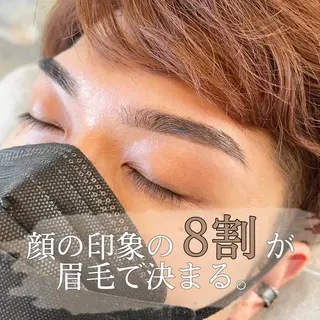 メンズ アイブロウ 安済 ひとみの眉毛・アイブロウイメージ