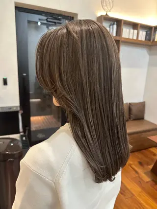 ロング カラー 年齢悩みを全て解消/ 白髪と癖毛 松本雄光のヘアスタイル