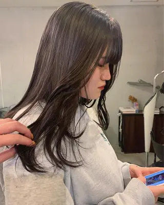 ロング カラー mir MIYUのヘアスタイル