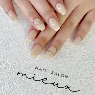 ネイル nailsalon mieuxのネイルデザイン
