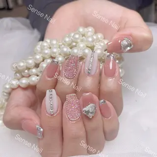 ネイル Queening 🦋のネイルデザイン