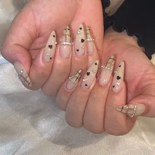 ネイル la vie Luire ｱｽｶのネイルデザイン
