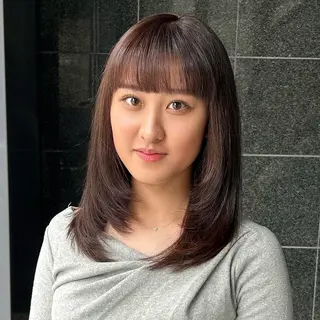 ミディアム calna 古賀 菜摘のヘアスタイル