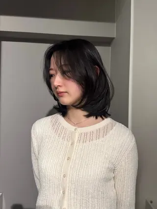 ミディアム ワンカールで盛れる レイヤー🎀Macoのヘアスタイル