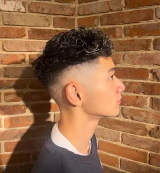 ショート パーマ 工藤 千織のヘアスタイル