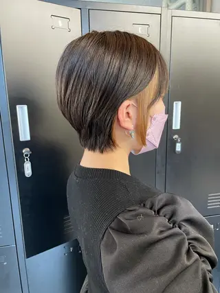 ショート 韓国風レイヤー ハイトーンRYOTAのヘアスタイル