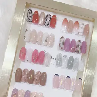 セミロング ネイル 金子 彩海のネイルデザイン