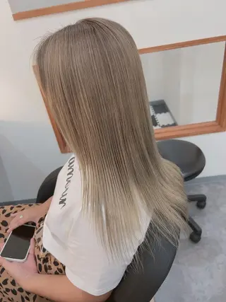 ロング カラー ヘアアレンジ マツエク・マツパ アイブロウ 村岡 芽衣のヘアスタイル