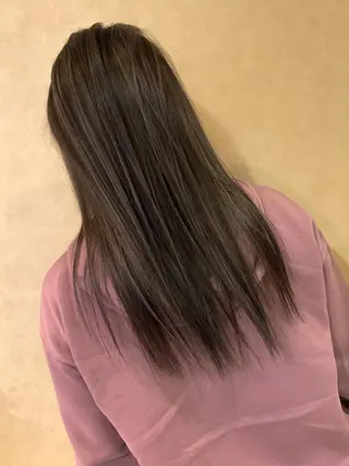 ロング Lit.豊橋 夏目のヘアスタイル