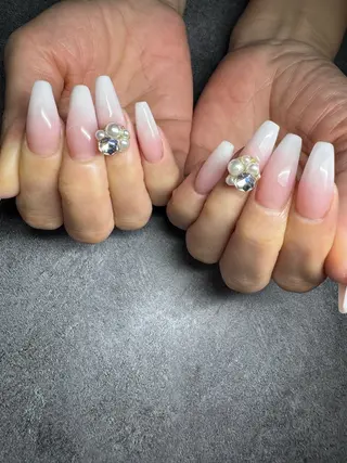 ネイル Nailsalon Luanaのネイルデザイン
