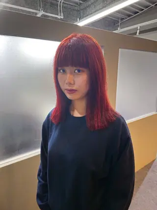 カラー セミロング OMA　 カタギシのヘアスタイル