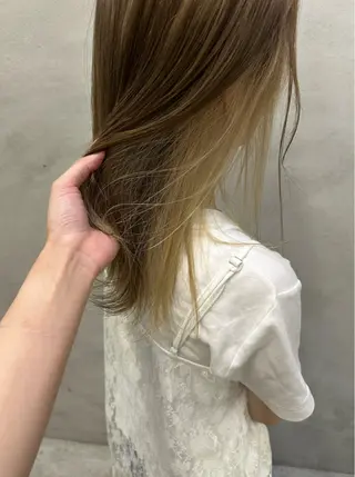 セミロング カラー MUKU ひかるのヘアスタイル