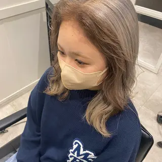 カラー 🌼透け感カラー 🌼Rinaのヘアスタイル