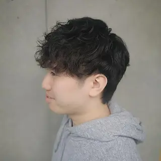 メンズ パーマ 渡辺 愛枝/艶カラー🩵のヘアスタイル