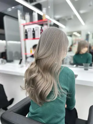 ロング カラー ヘアアレンジ 透明感×韓流ハイ トーン🫧RYUTAのヘアスタイル
