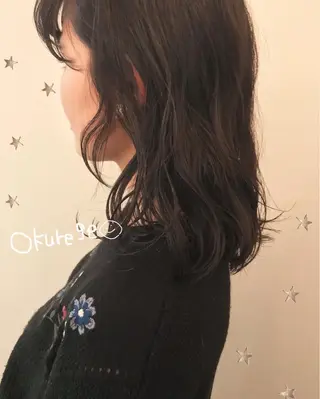 ミディアム 市川 千夏のヘアスタイル