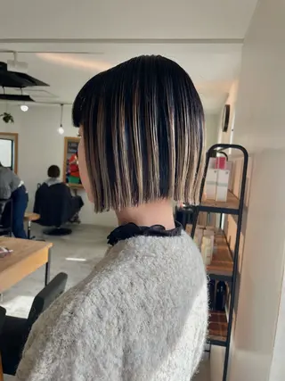 ショート カラー レイヤーカット🌿 ボブ🕊️ヒロキのヘアスタイル