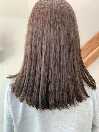 セミロング カラー ヘアアレンジ にいた　かづしげのヘアスタイル