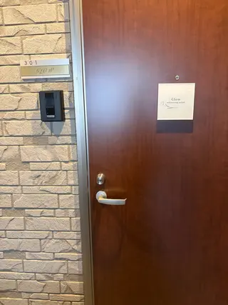 ネイル ホワイトニング専門サロンGLOW所属・GLOW a_nailのネイルデザイン