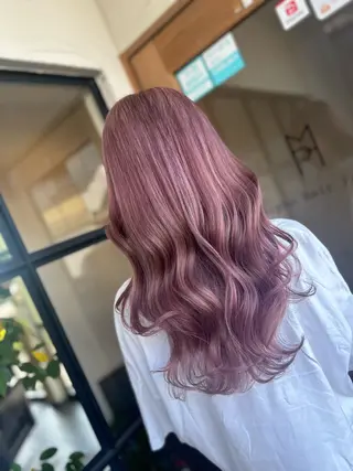 ロング カラー 井上 花音のヘアスタイル